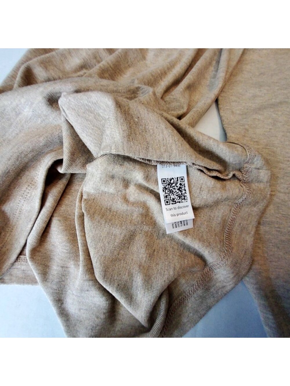 Universal Thread Womens Beige Turtleneck Long Sleeve  M Made Of Rayon & Spandex - Picture 11 of 12